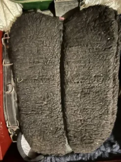 Amortisseur fourrure noir