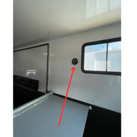 Anneau d'ancrage et attache - acier et plastique