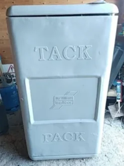 Armoire sellerie/van ou écurie