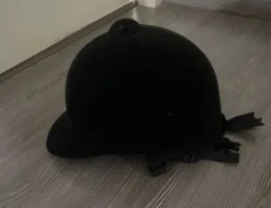 Bombe d’équitation Belstar Taille 56