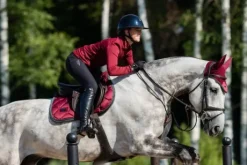 Bonnet Dark Bordeaux - Equestrian Stockholm