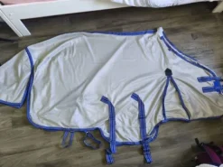 Couverture anti insectes weatherbeeta