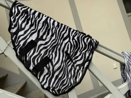 Couverture nid d’abeille poney