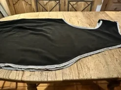 COUVRE REIN POLAIRE NOIR EQUI THEME