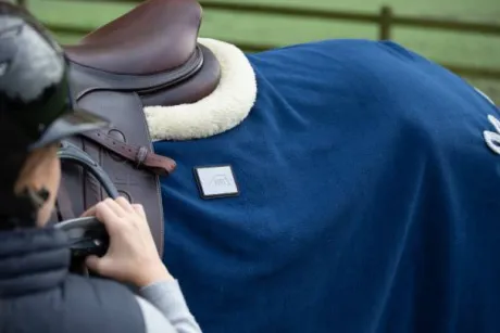 Couvre-reins polaire velvet HFI