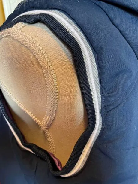 Doudoune capuche Equi-thème taille L