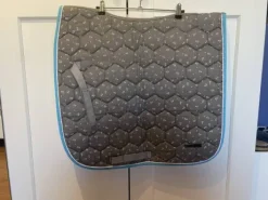 Ensemble Tapis / Bandes gris Félix Buhler