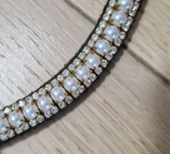 Frontal en perles et strass blancs