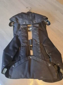 Gilet air bag hit air