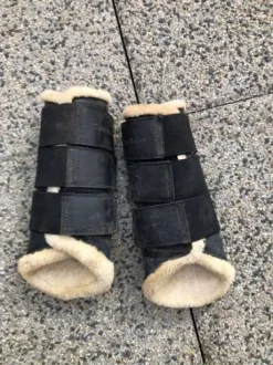 Guêtres protection cheval mouton