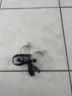 Éperons sprenger mis une seule fois