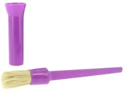 Pinceau avec capuchon