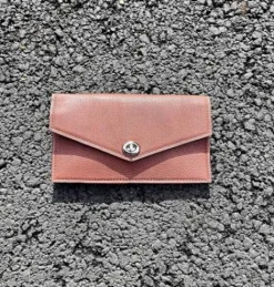 Pochette téléphone rouille - Melca Paris