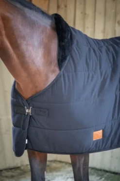 Sous couverture Paddock Sports