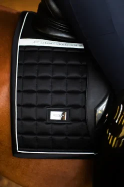 Tapis de selle Luminous Black - Equestrian Stockholm
