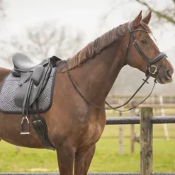 Tapis de selle Sensisoft - QHP - Doublure en fausse fourrure