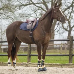 Tapis de selle Sensisoft - QHP - Doublure en fausse fourrure