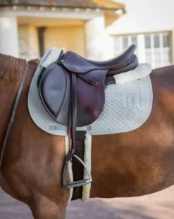 Tapis de selle Ten GEM en CSO ou Dressage