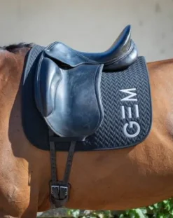 Tapis de selle Ten GEM en CSO ou Dressage