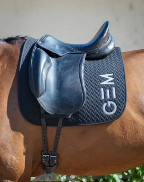 Tapis de selle Ten GEM en CSO ou Dressage