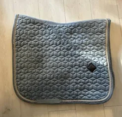 Tapis dressage Kentucky velvet bleu ciel