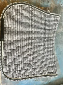 tapis kentucky pied de poule saut cheval