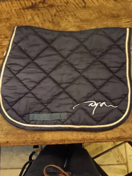 Tapis poney Dyon très bon état bleu marine