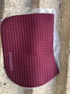 TAPIS PRUNE PARFAIT ÉTAT