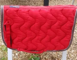 Tapis équithème rouge double poney  NEUF