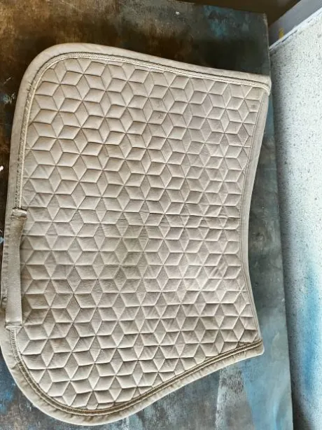 tapis saut kentucky velvet beige cheval