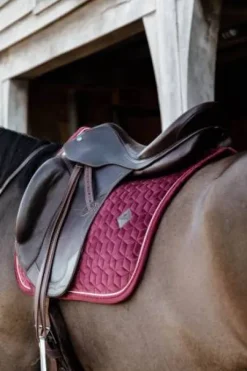 Tapis Velvet Bordeaux DRESSAGE - Kentucky