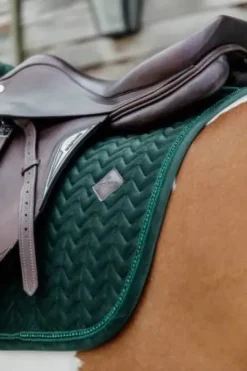 Tapis Velvet Pearl Vert Sapin DRESSAGE - KENTUCKY